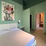 Boutique Colors