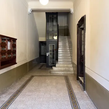 Boutique Colors 3* バーリ